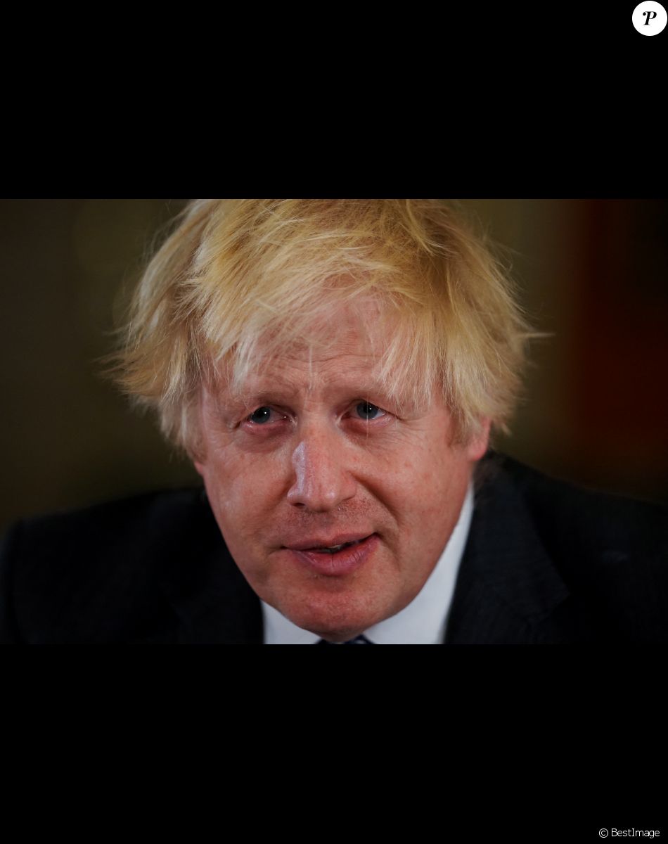Boris Johnson (Premier ministre du Royaume-Uni), prononce un discours depuis le 10 Downing Street à Londres, le 12 décembre 2021.