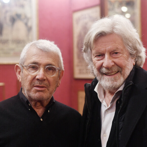 Michel Boujenah et Daniel Benoin (metteur en scène) lors de la première de la pièce de théâtre "L'avare" au Théâtre des Variétés à Paris le 15 janvier 2022 © Rachid Bellak / Bestimage 