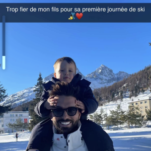 Nabilla en vacances au ski avec son amoureux Thomas Vergara et leur fils Milann, en janvier 2022.