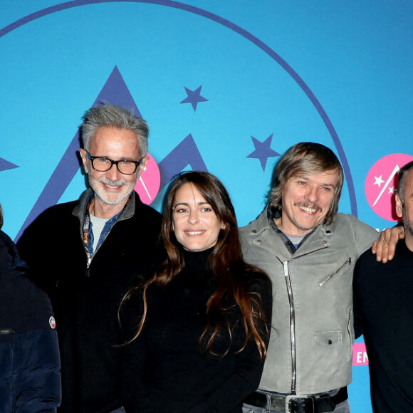 Michaël Gregorio, Laurent Stocker, Thierry Lhermitte, Audrey Dana, Pascal Demolon, François-Xavier Demaison et Ramzy Bedia - Photocall de la soirée lors de la 25ème édition du Festival international du film de comédie de l'Alpe d'Huez le 18 janvier 2022. © Dominique Jacovides / Bestimage
