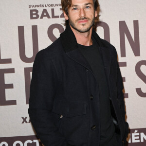 Gaspard Ulliel lors du photocall de l'avant première du film "Illusions perdues" au cinéma UGC Normandie à Paris le 4 octobre 2021. © Coadic Guirec / Bestimage