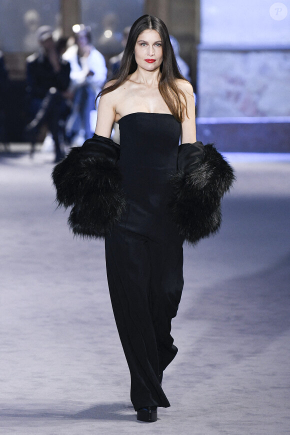 Laetitia Casta - Défilé de mode prêt-à-porter automne-hiver 2022/2023 AMI lors de la fashion week de Paris
