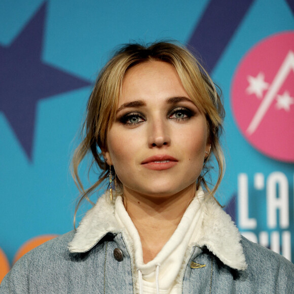 Chloé Jouannet - Photocall de la soirée lors de la 25ème édition du Festival international du film de comédie de l'Alpe d'Huez le 20 janvier 2022 © Dominique Jacovides / Bestimage