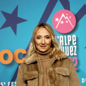 Audrey Lamy - Photocall de la soirée lors de la 25ème édition du Festival international du film de comédie de l'Alpe d'Huez le 20 janvier 2022 © Dominique Jacovides / Bestimage