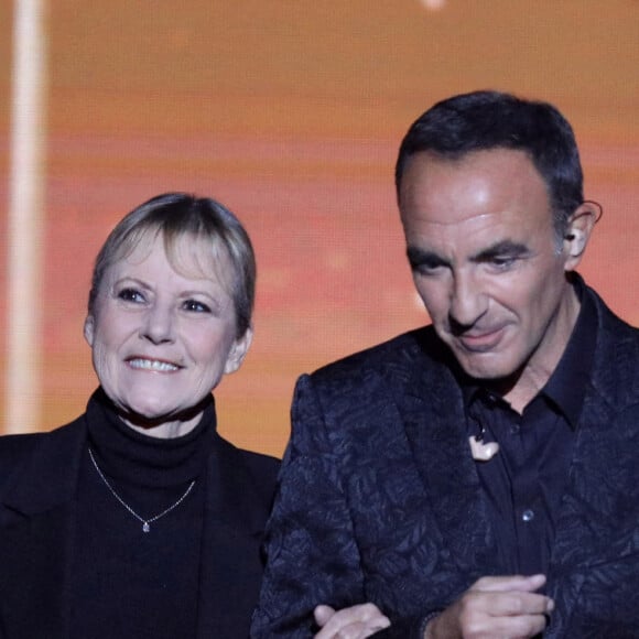 Exclusif - Dorothée et Nikos Aliagas - Enregistrement de l'émission "La Chanson secrète 10" diffusée sur TF1 à 21h10 le 22 janvier 2022 © Jacovides- Moreau / Bestimage