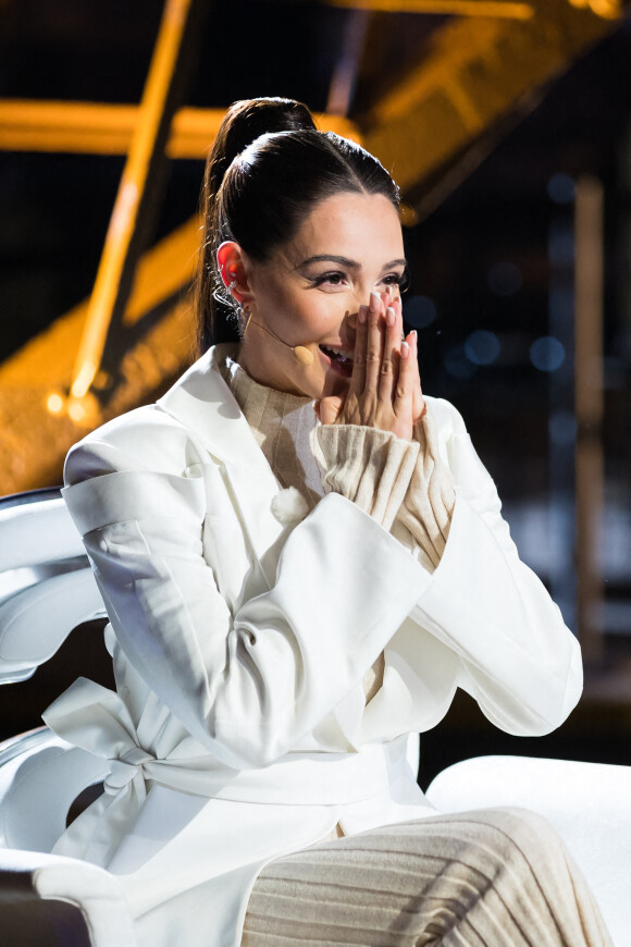 Exclusif - Nabilla Benattia - Enregistrement de l'émission "La Chanson secrète 10" au 1er étage de la Tour Eiffel à Paris © Tiziano Da Silva / Bestimage