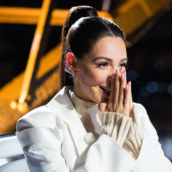 Exclusif - Nabilla Benattia - Enregistrement de l'émission "La Chanson secrète 10" au 1er étage de la Tour Eiffel à Paris © Tiziano Da Silva / Bestimage