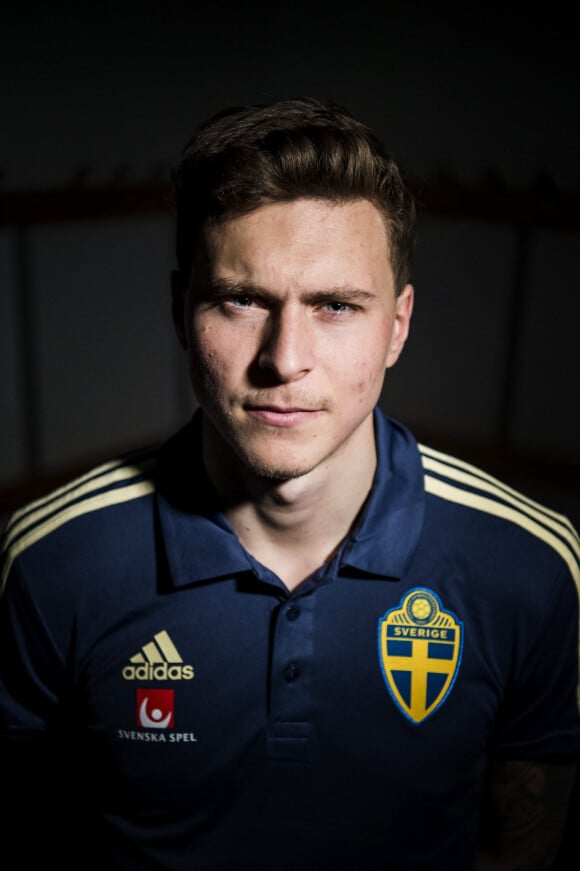 Exclusif - Rendez-vous avec le footballeur suédois Victor Nilsson Lindelöf, défenseur central du Manchester United. Stockholm.