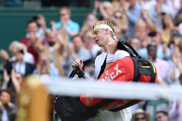 Denis Shapovalov (Can) lors du tournoi de Wimbledon au All England Lawn Tennis and Croquet Club à Londres, Royaume Uni, le 9 juillet 2021. © Antoine Couvercelle/Panoramic/Bestimage
