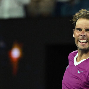 Rafael Nadal (Esp) - Rafael Nadal bat Karen Khachanov (6-3, 6-2, 3-6, 6-1) lors de l'Open de tennis d'Australie à Melbourne, le 21 janvier 2022. © Antoine Couvercelle / Panoramic / Bestimage
