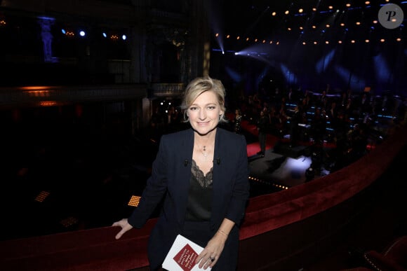 Exclusif - Anne-Elisabeth Lemoine - Backstage de l'enregistrement de l'émission "Symphonie pour la Vie, Spéciale Pièces jaunes" au Théâtre national de l'Opéra Comique à Paris, qui sera diffusée le 10 février sur France 3. © Dominique Jacovides / Bestimage