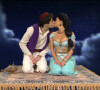 Kim Kardashian et Pete Davidson s'embrassent dans une parodie d'Aladdin dans l'émission "Saturday Night Live". New York. 