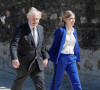 Le premier ministre du Royaume Uni Boris Johnson accueillant les participants au sommet du G7 avec sa femme Carrie à Saint Ives