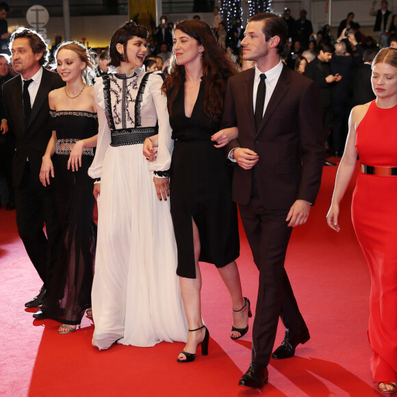 Louis-Do de Lencquesaing, Lily-Rose Depp, Soko (Stéphanie Sokolinski), Stéphanie Di Giusto, Gaspard Ulliel, Mélanie Thierry - Montée des marches du film "I, Daniel Blake" lors du 69ème Festival International du Film de Cannes. Le 13 mai 2016. © Jacovides-Borde-Moreau/Bestimage