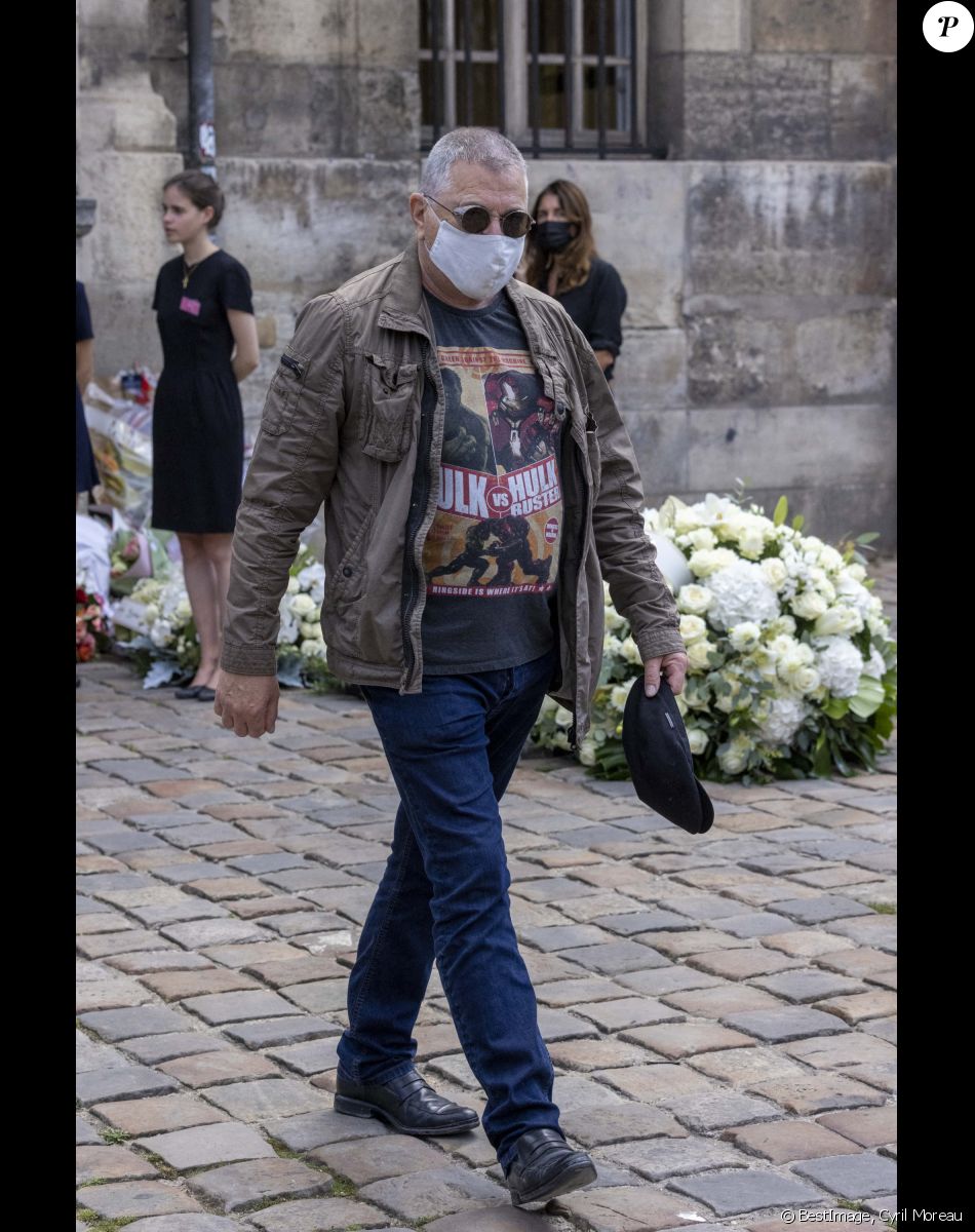 Jean-Marie Bigard - Obsèques de Jean-Paul Belmondo en l'église Saint-Germain-des-Prés, à Paris. Le 10 septembre 2021. © Cyril Moreau / Bestimage
