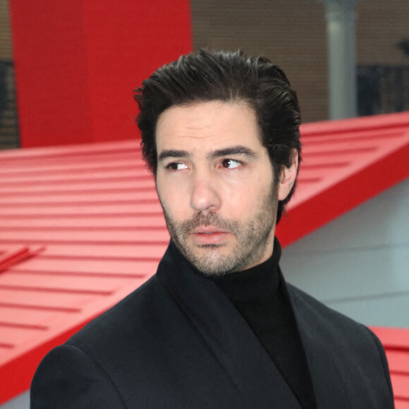 Tahar Rahim au front row du défilé Homme Louis Vuitton automne-hiver 2022/2023 dans le cadre de la Fashion Week de Paris, France, le 20 janvier 2022. © Borde-Rindoff/Bestimage