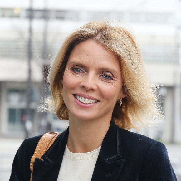 Exclusif - Sylvie Tellier quitte les studios de RMC à Paris le 11 janvier 2021.