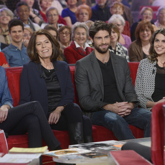 Michel Leeb, sa femme Beatrice, et leurs enfants Elsa, Fanny et Tom - Enregistrement de l'émission "Vivement Dimanche" à Paris, le 7 janvier 2015. L'émission sera diffusée le 11 janvier 2015. 