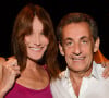 Exclusif - Carla Bruni-Sarkozy pose avec son mari Nicolas Sarkozy après son concert lors du 58ème festival "Jazz à Juan" à Juan-les-Pins. © Bruno Bebert/Bestimage 