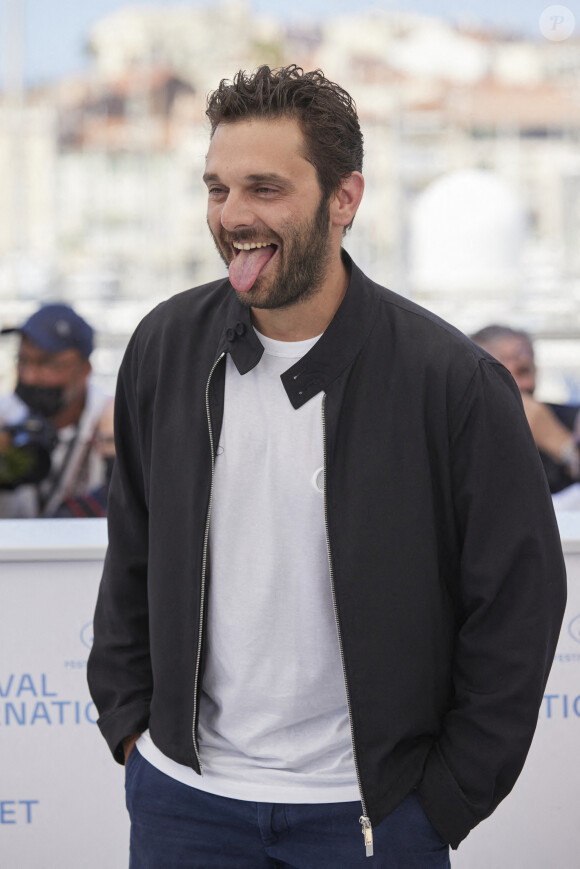 Pio Marmaï au photocall du film La fracture lors du 74ème festival international du film de Cannes le 10 juillet 2021 © Borde / Jacovides / Moreau / Bestimage 