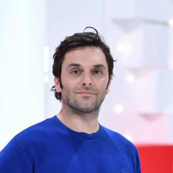 Naissance - Pio Marmaï est papa d'une petite fille prénommée Pia - Exclusif - Pio Marmaï - Enregistrement de l'émission "Vivement Dimanche prochain" au studio Gabriel à Paris, présentée par M.Drucker et diffusée le 28 avril 2019 sur France 2. Le 10 avril 2019 © Guillaume Gaffiot / Bestimage  Exclusive - No Web pour Belgique et Suisse 