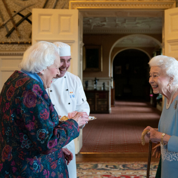 La reine Elisabeth II quitte Sandringham House, qui est la résidence de la reine à Norfolk, après une réception avec des représentants de groupes communautaires locaux pour célébrer le début du Jubilé de platine.Le 5 février 2022.