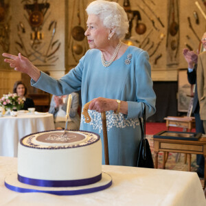 La reine Elisabeth II quitte Sandringham House, qui est la résidence de la reine à Norfolk, après une réception avec des représentants de groupes communautaires locaux pour célébrer le début du Jubilé de platine.Le 5 février 2022.