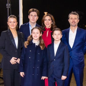 La princesse Mary de Danemark, la princesse Josephine, la princesse Isabella, le prince Vincent, le prince Christian, le prince Frederik de Danemark - La famille royale du Danemark se rend sur l'émission de TV 2 à l'occasion du 50ème anniversaire de la princesse Mary de Danemark à Copenhague au Danemark.