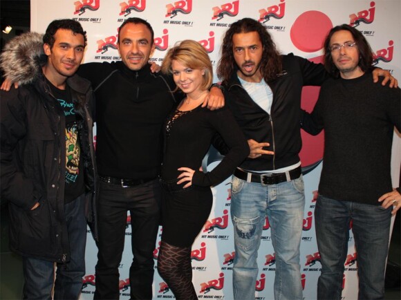 Cindy, Moundir, Nikos Aliagas, Florian Gazan et Mustapha El Atrassi au 6/9 d'NRJ