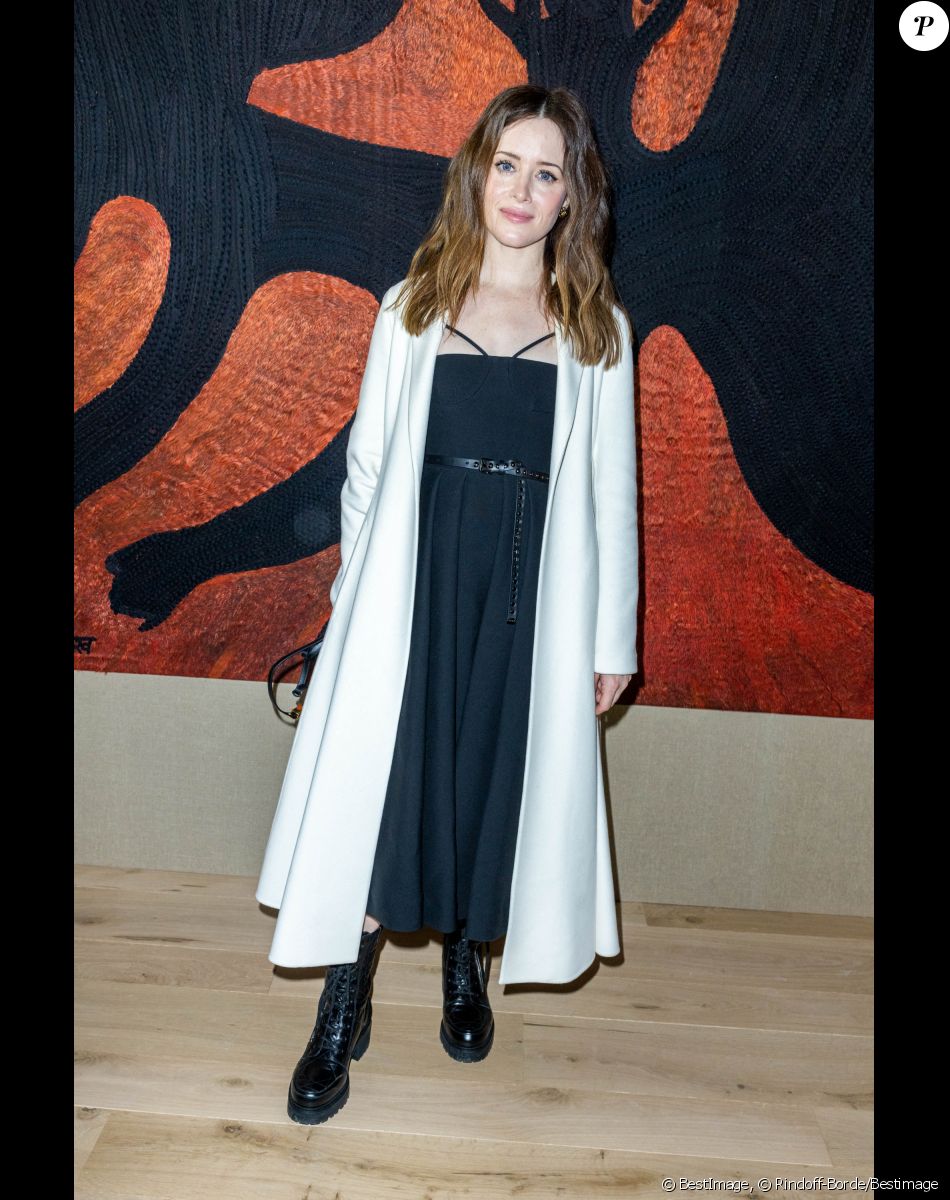 Claire Foy lors du photocall du défilé Dior Haute Couture Printemps/Été 2022 dans le cadre de la Fashion Week de Paris, France, le 24 janvier 2022. © Rindoff-Borde/Bestimage
