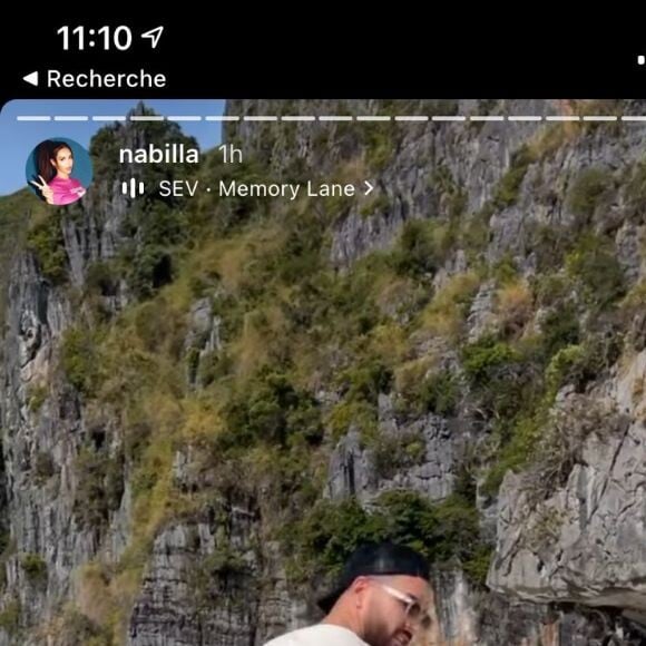 Nabilla Benattia passe des vacances en famille en Thaïlande