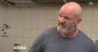 Philippe Etchebest vient en aide à Vincent, patron du "Kerado", dans "Cauchemar en cuisine" sur M6.
