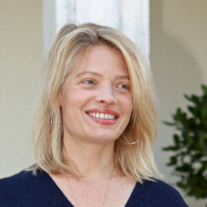 Mélanie Thierry - Photocall du flim "La vraie famille" à l'hôtel Le Renoir lors du Festival du Film de Sarlat le 9 novembre 2021. © Jean-Marc Lhomer/Bestimage