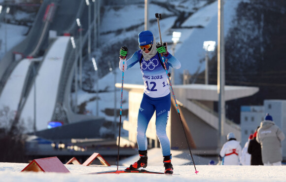 Anais Chevalier-Bouchet (argent) - Les médaillés du Biathlon 15km femme aux Jeux Olympiques d'Hiver de Pékin 2022, le 7 février 2022.