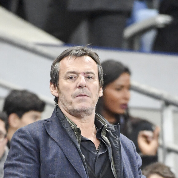 Jean-Luc Reichmann et sa femme Nathalie au match de qualification pour la Coupe du Monde 2018, "France-Bulgarie" au Stade de France à Saint-Denis, le 7 octobre 2016. © Pierre Perusseau/Bestimage 