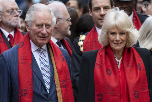 Le prince Charles, prince de Galles, et Camilla Parker Bowles, duchesse de Cornouailles, visitent Chinatown à l'occasion du Nouvel An lunaire à Londres, Royaume Uni, le 1er février 2022.