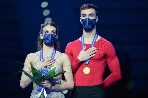 Les français Gabriella Papadakis et Guillaume Cizeron remportent le Grand Prix ISU de patinage artistique d'Italie à Turin, Italie, le 7 novembre 2021. © Raniero Corbelletti/AFLO/Bestimage