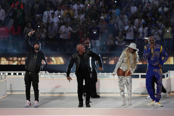 Eminem, Dr. Dre, Mary J. Blige et Snoop Dogg pendant la mi-temps du Super Bowl LVI à Los Angeles, le 13 février 2022. Photo by USA Today Sports/SPUS/ABACAPRESS.COM