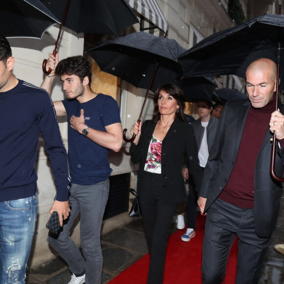 Zinédine Zidane avec sa femme Véronique et leurs enfants Luca et Enzo - A l'occasion des 20 ans de la victoire de l'équipe de France, les bleus 98 se sont rendus à un dîner organisé au Buddha Bar avec les joueurs et leurs familles à Paris, France, le 11 juin 2018.