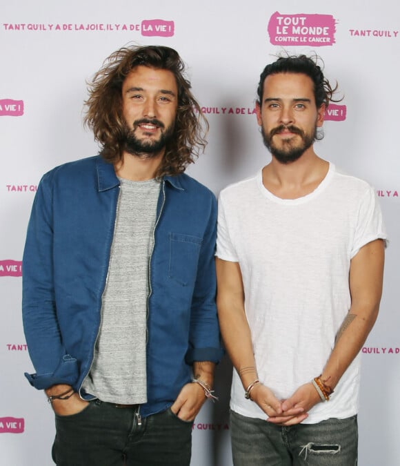 Exclusif - Les Frero Delavega (Jérémy Frérot et Florian Delavega) - Photocall de l'enregistrement de l'émission "Tout le monde chante contre le cancer, les stars relèvent le défi" à l'Olympia, qui sera diffusée le 22 décembre sur W9. Le 6 décembre 2016 © Guignebourg-Perusseau / Bestimage 