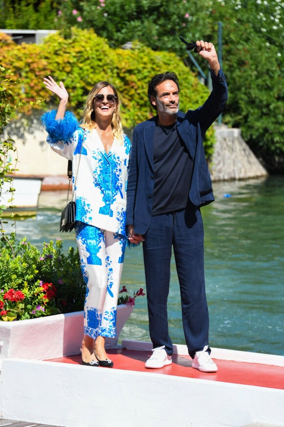 Anthony Delon et sa compagne Sveva Alviti à l'hôtel Excelsior lors de la 77ème édition du festival international du film de Venise (Mostra) le 2 septembre 2020. 