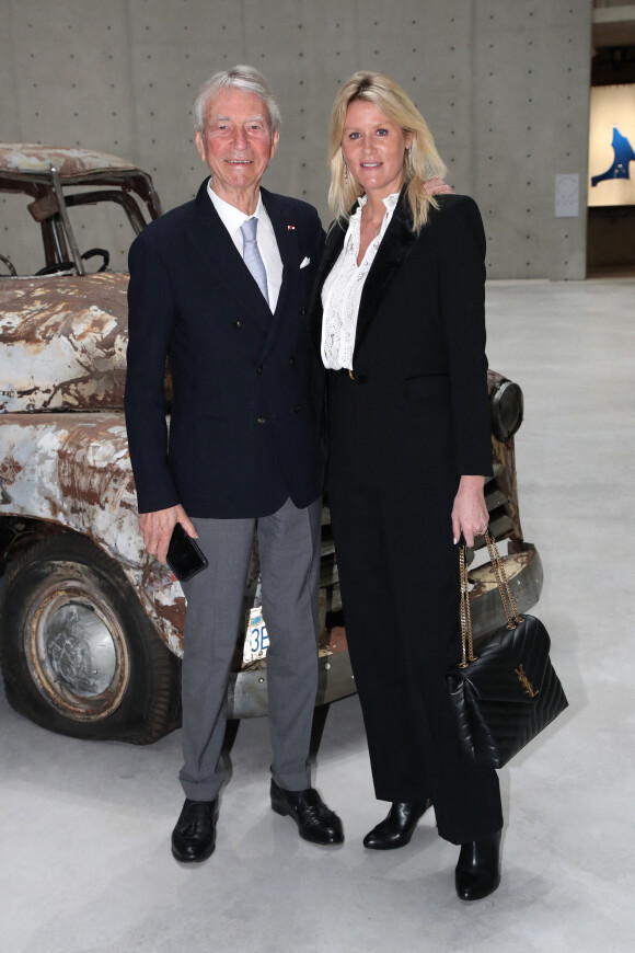 Jean-Claude Narcy et sa femme Alice Bertheaume - Vernissage de l'exposition de Charles Ray à la Bourse du Commerce à Paris. Le 15 février 2022. @ Bertrand Rindoff/Bestimage