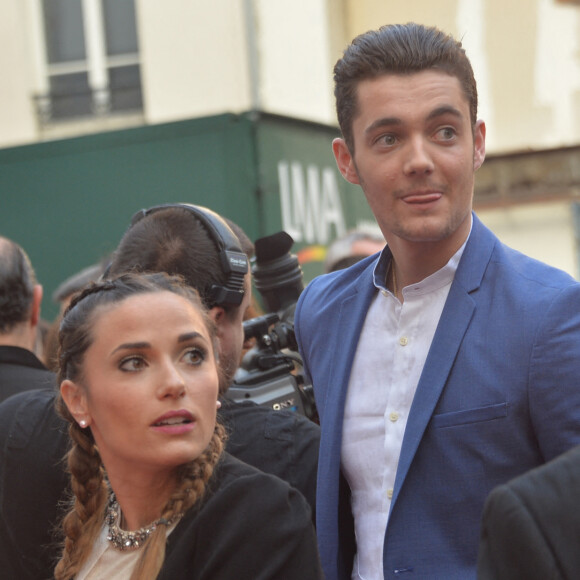 Louis Sarkozy et sa compagne Capucine Anav - Cérémonie des "Gold prix de la TNT 2016" au Théâtre Bobino à Paris le 6 juin 2016. © Perusseau/Veeren/Bestimage