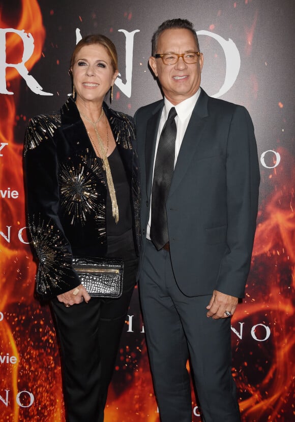 Tom Hanks et sa femme Rita Wilson à la projection de "Inferno" au DGA Theater à Los Angeles le 25 octobre 2016. © CPA / Bestimage