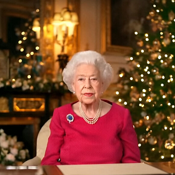 Le discours de Noël 2021 de la reine Elisabeth II d'Angleterre le 25 décembre 2021 au château de Windsor © Youtube via Bestimage 