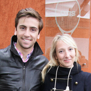 Archives - Audrey Lamy enceinte et son compagnon Thomas Sabatier lors des internationaux de tennis de France de Roland Garros à Paris, le 30 mai 2010. 