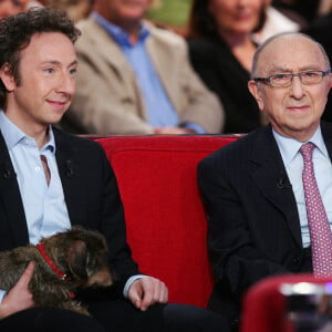 Stéphane Bern et son père Louis lors de l'enregistrement de l'émission "Vivement Dimanche" au studio Gabriel à Paris, France© JLPPA/Bestimage