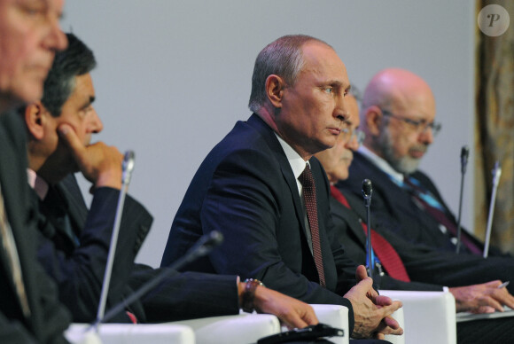 Francois Fillon et Vladimir Poutine se sont rencontrés lors de la 10e réunion du "Valdai International Discussion Club" le 19 septembre 2013