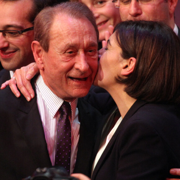 Bertrand Delanoë et Anne Hidalgo - Dernier grand meeting de campagne d'Anne Hidalgo au Cirque d'Hiver à Paris, dix jours avant le premier tour des élections municipales, le 13 mars 2014.