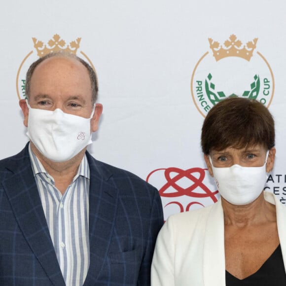 Le prince Albert II de Monaco, la princesse Stéphanie, Gareth Wittstock - 19e trou de la Princesse de Monaco Cup sur la place du Casino de Monte-Carlo le 16 septembre 2021. © Olivier Huitel / Pool / Bestimage